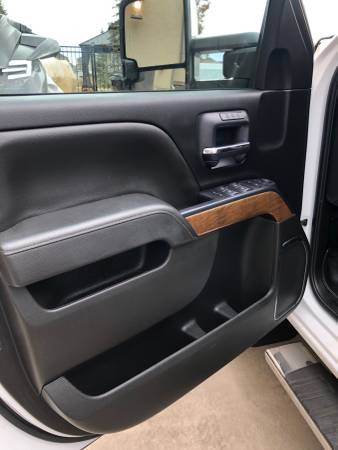 2018 Chevrolet Silverado 2500HD LTZ 4X4 - cars & trucks - by owner -... for sale in Saratoga Springs, UT – photo 7