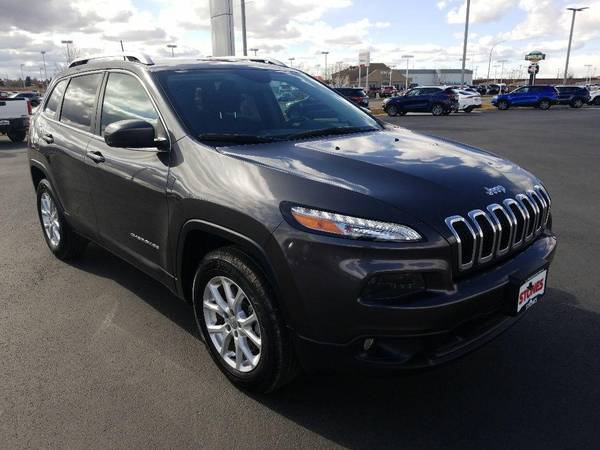 2017 Jeep Cherokee Latitude - - by dealer - vehicle for sale in Idaho Falls, ID – photo 4