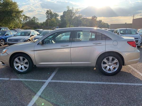 BRING YOUR JACKED UP CREDIT AND RIDE TODAY!!!2013 *Chrysler* for sale in Montgomery, AL – photo 8