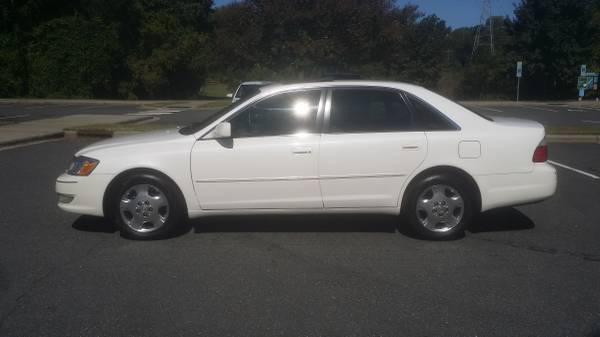 2004 Toyota Avalon XLS with 140,000 miles - cars & trucks - by owner... for sale in Charlotte, NC – photo 3