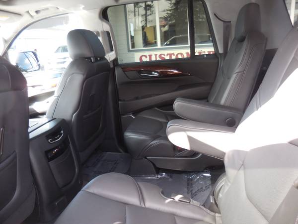 2015 Cadillac Escalade Luxury SUV for sale in Mckinleyville, CA – photo 6