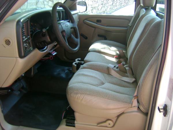 2004 Chevy Silverado V6 4x2 Short Bed Pick up Cold AC New Tires SHARP! for sale in Villa Rica, GA – photo 12