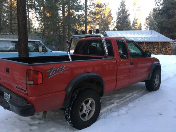 2002 Chevy S10 4x4 - cars & trucks - by owner - vehicle automotive... for sale in Bend, OR – photo 4