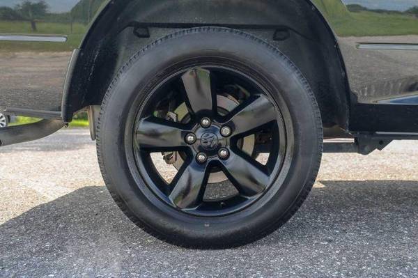 2018 Dodge RAM 1500 EXPRESS CREW CAB LOW MILES WARRANTY NICE TRUCK -... for sale in Sarasota, FL – photo 17