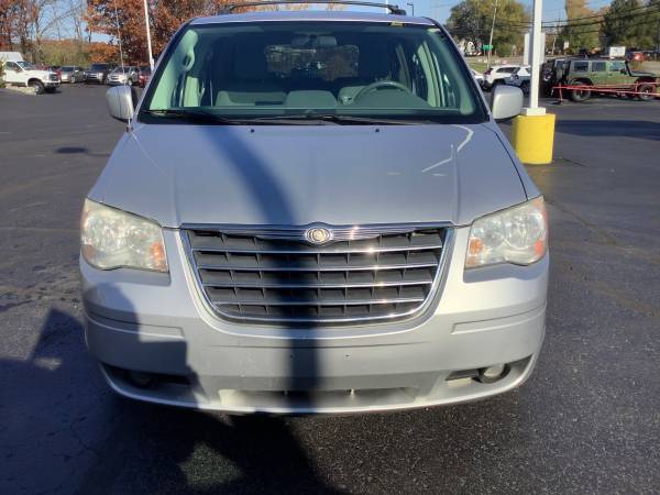 Clean Carfax! 2010 Chrysler Town & Country! Third Row! - cars &... for sale in Ortonville, MI – photo 8