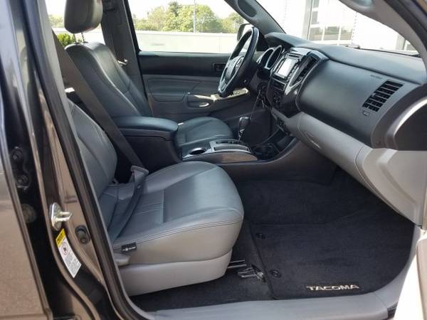 2015 Toyota Tacoma PreRunner SKU:FM180567 Double Cab for sale in Marietta, GA – photo 21
