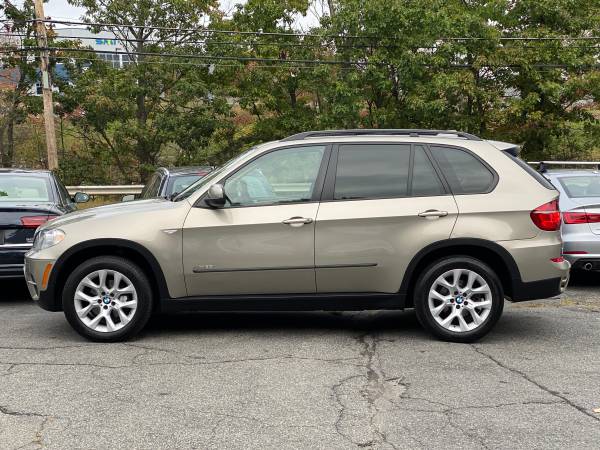 Beige 2011 BMW X5 xDrive35i Premium - panoroof, heated wheel, finance for sale in Middleton, MA – photo 5