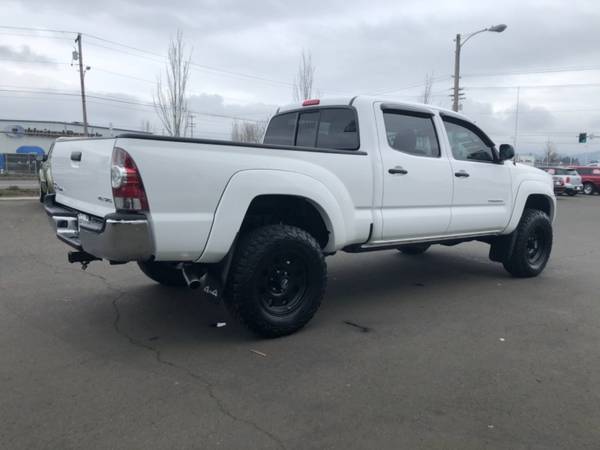 2011 Toyota Tacoma SR5 4WD Double Cab LB V6 AT PW PDL Air Super for sale in Longview, OR – photo 2
