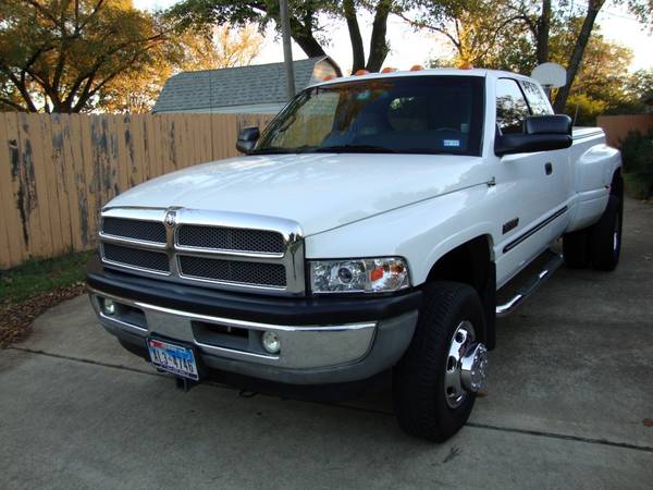 2001 Dodge Ram 3500 QC 6 speed 4x4 for sale for sale in Dallas, TX