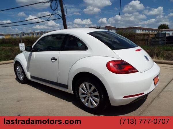2013 Volkswagen Beetle Coupe 2dr Auto 2.5L Entry 100% IN-HOUSE... for sale in Houston, TX – photo 14