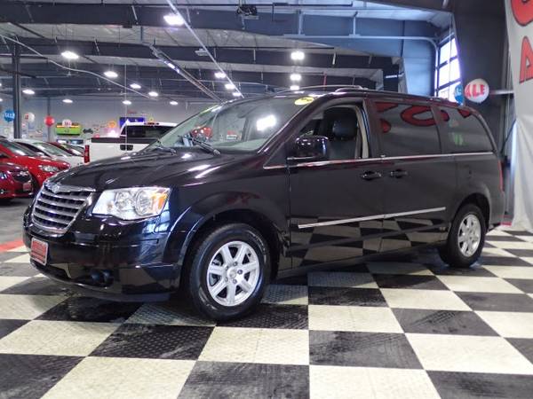 2010 Chrysler Town & Country TOURING AUTO V6! POWER ALL! LEATHER! DUAL for sale in Gretna, NE – photo 4