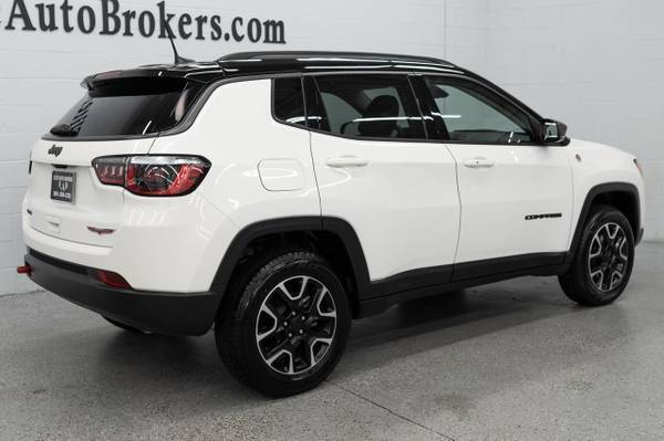 2020 *Jeep* *Compass* *Trailhawk 4x4* White Clearcoa - cars & trucks... for sale in Gaithersburg, District Of Columbia – photo 7