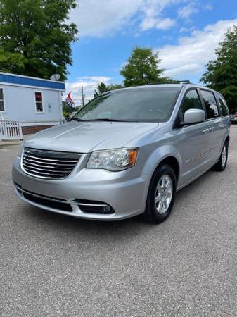 2012 Chrysler Town and Country - - by dealer - vehicle for sale in Raleigh, NC – photo 3