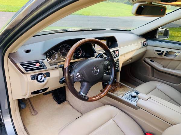 2011 MERCEDES BENZ E350 WAGON VERY CLEAN WITH 3rd ROW for sale in Allentown, PA – photo 19