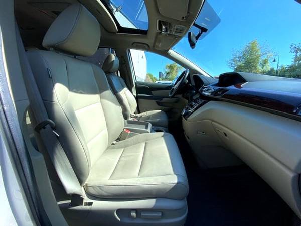 2011 Honda Odyssey EX-L w/ DVD - cars & trucks - by dealer - vehicle... for sale in Trenton, PA – photo 14