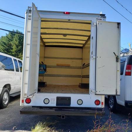 2014 CHEVROLET 12FT.BOX 3500EXPRESS COMMERCIAL CUTAWAY 3500 VAN 139... for sale in Abington, MA – photo 14