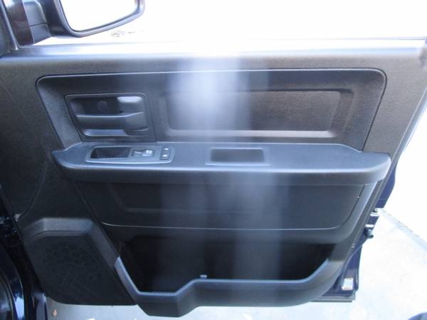 2013 RAM 1500 - 6 SEATER - RECENTLY SMOGGED - AC AND HEATER WORKS -... for sale in Sacramento , CA – photo 14