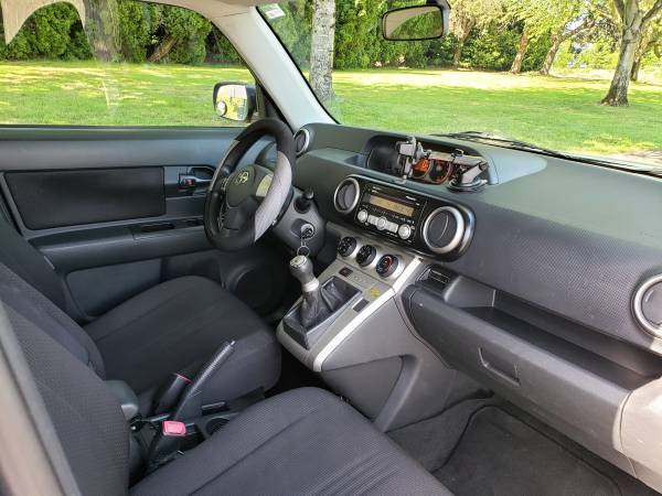 2008 Toyota scion xb 5 speed manual transmission low miles very nice for sale in Portland, OR – photo 9