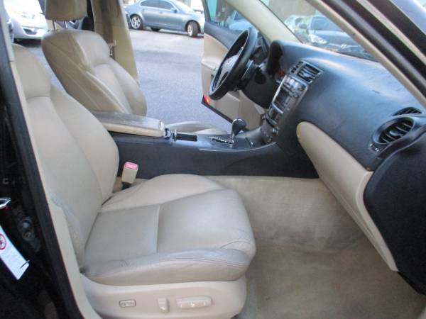 2006 Lexus IS250 **Clean title/Sunroof & Cold A/C** - cars & trucks... for sale in Roanoke, VA – photo 20