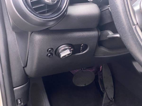 2015 MINI Hardtop 2 Door Cooper Hatchback 2D hatchback White -... for sale in Albuquerque, NM – photo 24