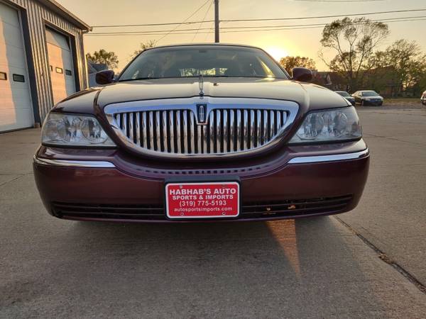 2006 LINCOLN TOWN CAR SIGNATURE LIMITED - cars & trucks - by dealer... for sale in Cedar Rapids, IA – photo 18