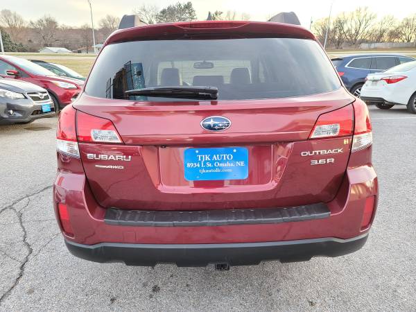 2011 Subaru Outback 3.6R Limited AWD ** GREAT CONDITION** - cars &... for sale in Omaha, NE – photo 5