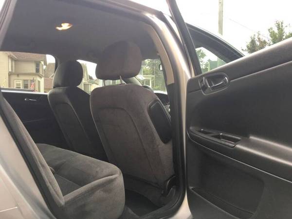 2015 Chevrolet Impala Limited LS Fleet 4dr Sedan - cars & trucks -... for sale in WATERTOWN, IL – photo 3