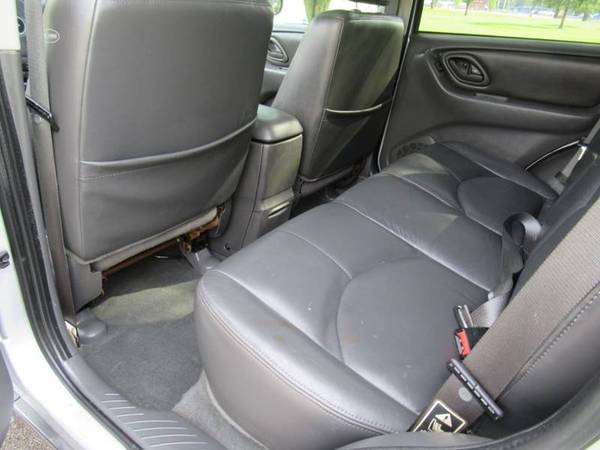 2003 Mazda Tribute ES V6 4dr SUV for sale in Bloomington, IL – photo 21