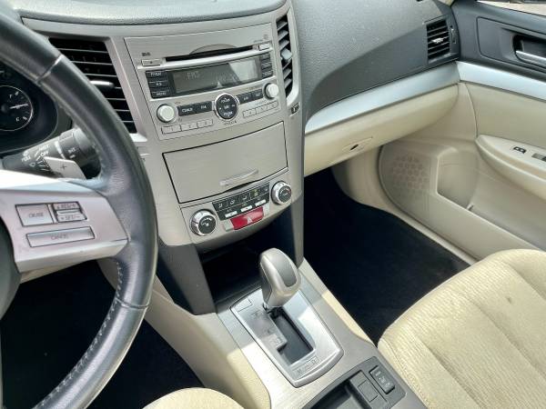 2011 Subaru Legacy 2 5i Premium, one previous owner Alpha Motors for sale in NEW BERLIN, WI – photo 22