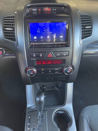 2011 Kia Sorento with Apple CarPlay for Sale - - by for sale in Reno, NV – photo 16