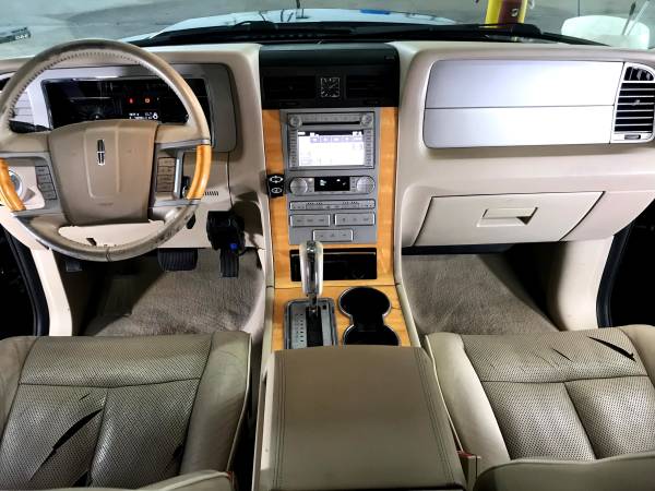 2007 Lincoln Navigator Fully Loaded for sale in Chicago, IL – photo 7