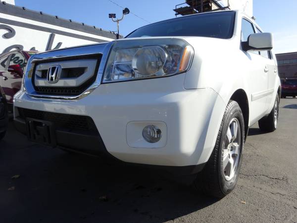 2011 Honda Pilot EX-L*4WD*Heated leather*DVD/TV*Back up camer*3rd... for sale in West Allis, WI – photo 3