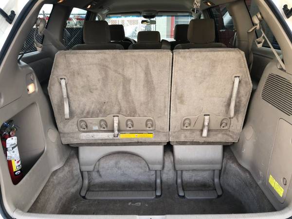 2006 Toyota Sienna LE 7-Passenger - - by dealer for sale in Colorado Springs, CO – photo 21