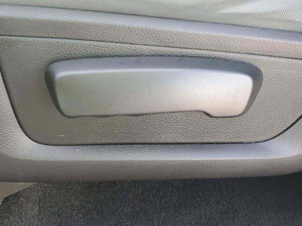 2017 Ram 1500 Crew Cab Express Pickup 4D 5 1/2 ft pickup Silver for sale in Hyndman, PA – photo 24