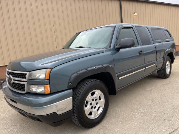 2006 Chevrolet Silverado 1500 LS 4WD 5.3L V8 - 149,000 Miles - cars... for sale in Uniontown , OH – photo 2