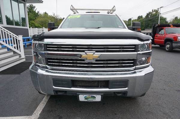 2015 Chevrolet Chevy Silverado 3500HD Work Truck 4x4 4dr Crew Cab LB... for sale in Plaistow, NH – photo 4