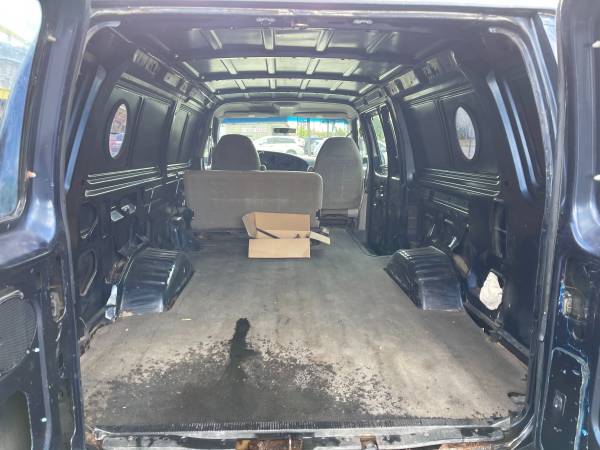 2002 Ford E2 50 Econoline extended cargo van heavy duty V-8 Engine for sale in Rockville Centre, NY – photo 10