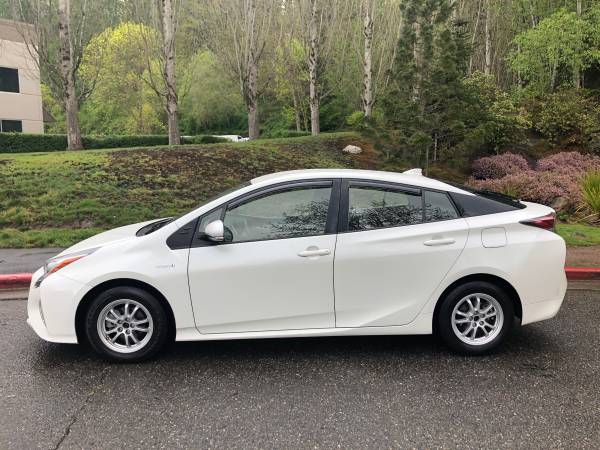 2016 Toyota Prius Pkg 2 - Clean title, Local Trade, Gas Saver for sale in Kirkland, WA – photo 7