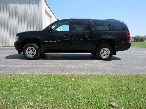 2007 Chevy Suburban 2500 LT - - by dealer - vehicle for sale in Appleton, WI – photo 9