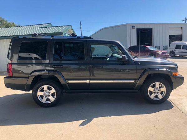 2006 Jeep Commander Limited 4dr SUV 4WD TC MOTORS QUALITY CARS TRUCKS for sale in Meriden, KS – photo 2