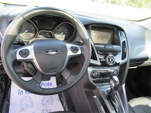 2014 FORD FOCUS TITANIUM, White APPLY ONLINE-> BROOKBANKAUTO.COM!! -... for sale in Summerfield, NC – photo 7