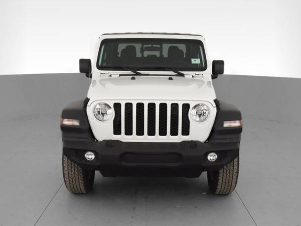 2020 Jeep Gladiator Sport Pickup 4D 5 ft pickup White - FINANCE... for sale in South El Monte, CA – photo 17