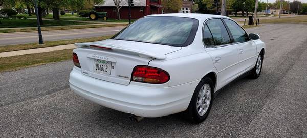 2000 Oldsmobile Intrigue GL, Dual Temp, Clean Title, CD & Cassette for sale in Haysville, KS – photo 4