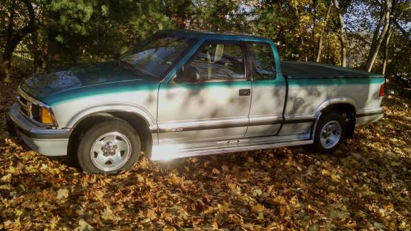 1994 Chevy S-10 pickup truck V-6 Extended Cab - cars & trucks - by... for sale in Akron, OH – photo 3