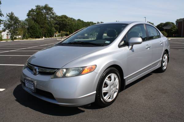2008 HONDA CIVIC 4-DOOR GREAT ON GAS for sale in Fredericksburg, District Of Columbia – photo 2
