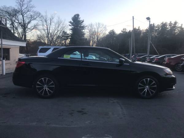 11 Chrysler 200 S V6 Hard Top Convertible! 5YR/100K WARRANTY INCLUDED! for sale in METHUEN, RI – photo 15