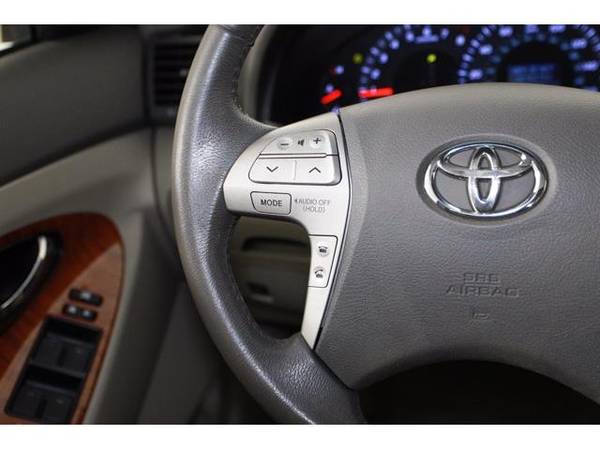 2010 Toyota Camry XLE - sedan - - by dealer - vehicle for sale in Cincinnati, OH – photo 18
