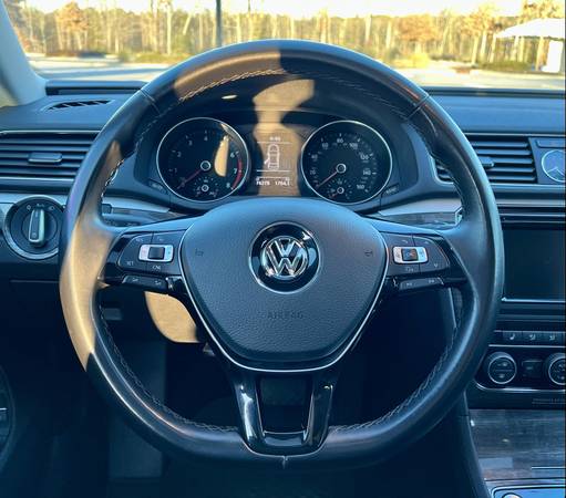 2017 Volkswagen Passat SE - - by dealer - vehicle for sale in Raleigh, NC – photo 19