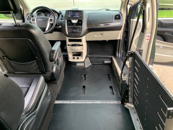 2014 Chrysler Town and Country Touring Handicap Wheelchair Side for sale in Sterling Heights, MI – photo 22