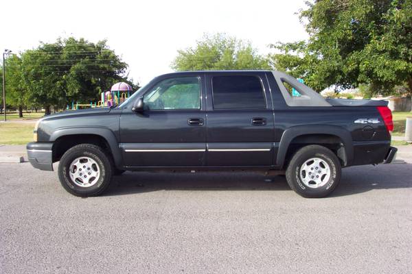 2004 cheyy avalanche 4x4 - cars & trucks - by dealer - vehicle... for sale in Las Cruces, NM – photo 3